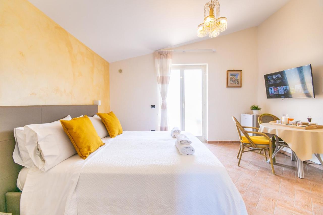 Bed and Breakfast Perla Stabia Castellammare di Stabia Exterior foto